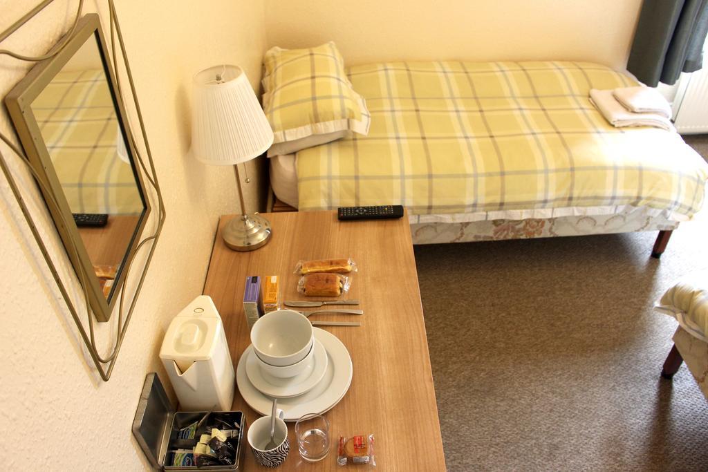 Bonaccord Guest House แอเบอร์ดีน ภายนอก รูปภาพ