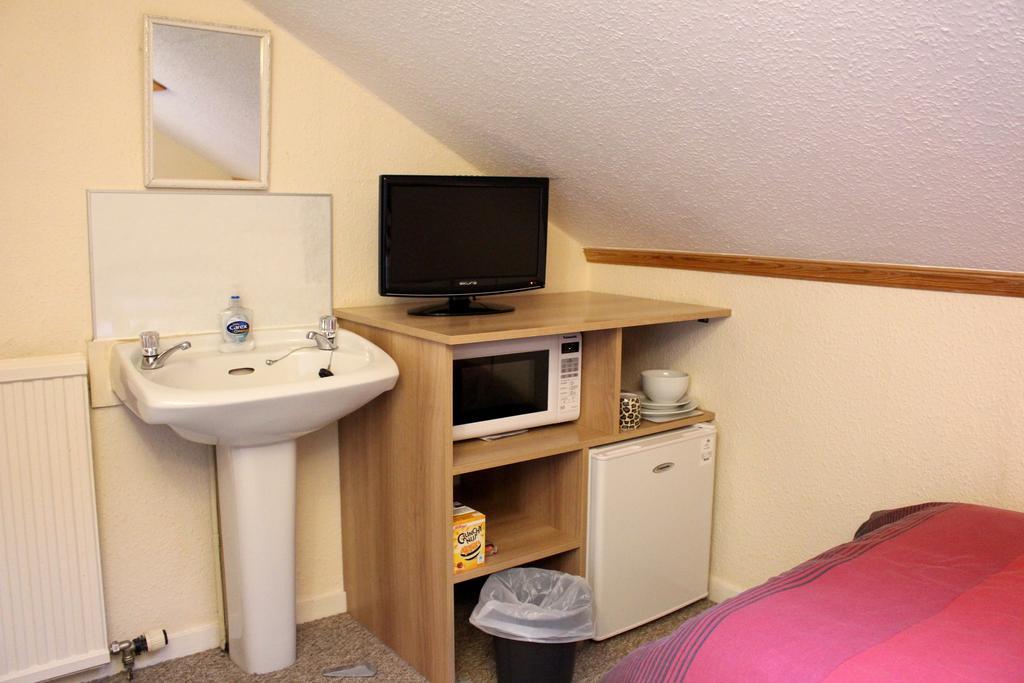 Bonaccord Guest House แอเบอร์ดีน ภายนอก รูปภาพ