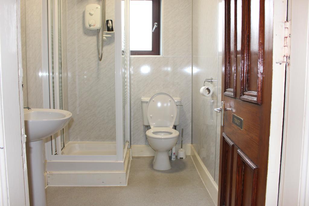 Bonaccord Guest House แอเบอร์ดีน ภายนอก รูปภาพ