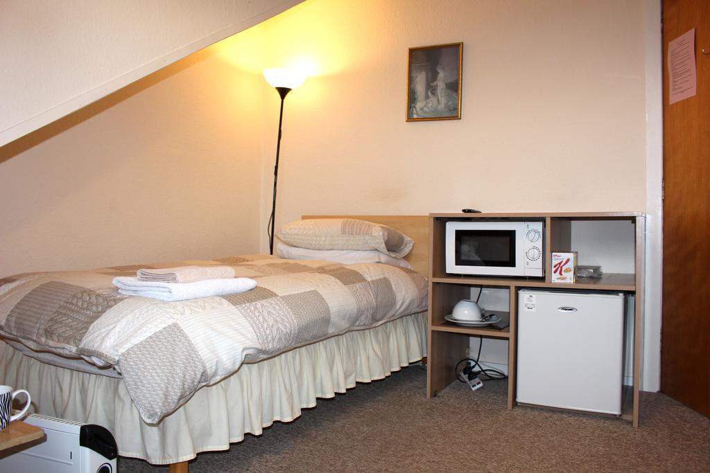 Bonaccord Guest House แอเบอร์ดีน ภายนอก รูปภาพ