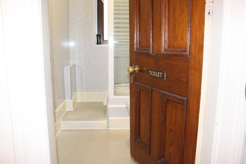 Bonaccord Guest House แอเบอร์ดีน ภายนอก รูปภาพ
